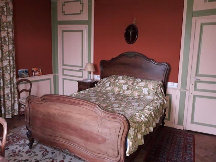 Manoir Des Etrichets Bed & Breakfast Saint-Saturnin  Exterior foto