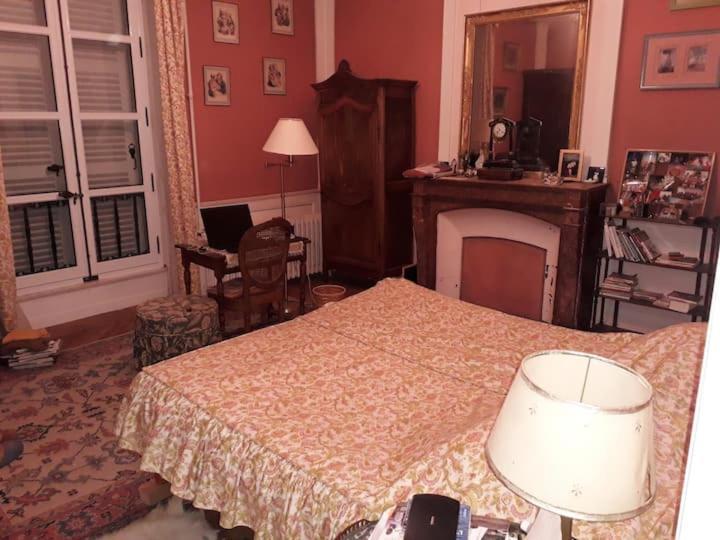 Manoir Des Etrichets Bed & Breakfast Saint-Saturnin  Exterior foto